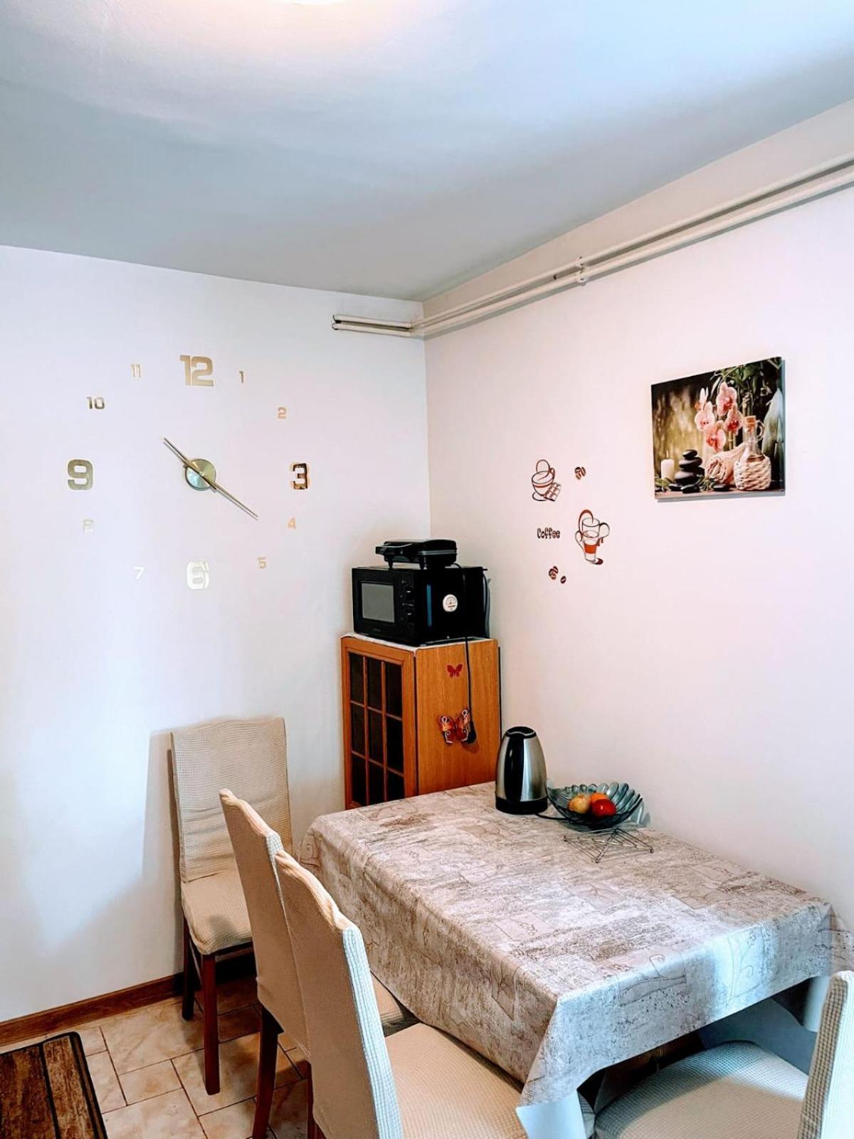Tina Apartma *